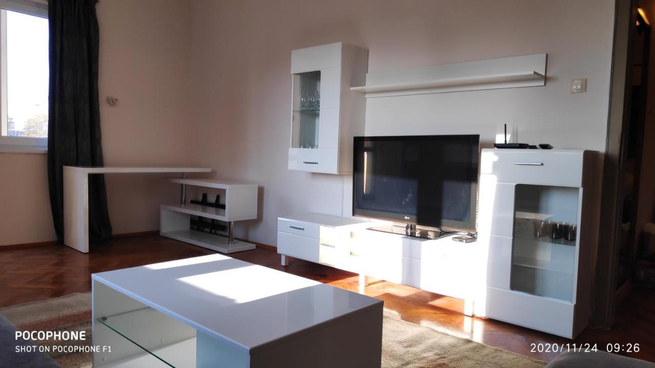 Unique Location Apartment With Parking Burgas Zewnętrze zdjęcie