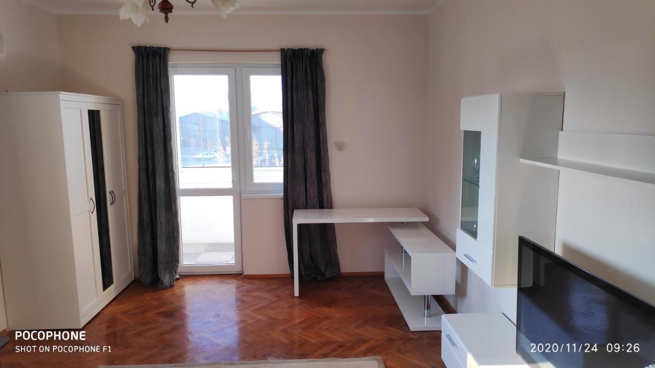 Unique Location Apartment With Parking Burgas Zewnętrze zdjęcie
