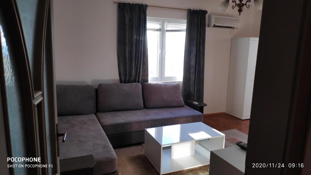 Unique Location Apartment With Parking Burgas Zewnętrze zdjęcie