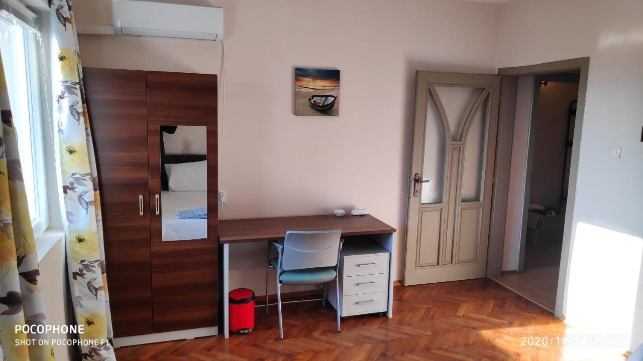 Unique Location Apartment With Parking Burgas Zewnętrze zdjęcie