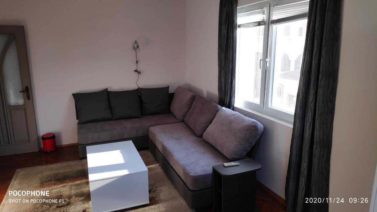 Unique Location Apartment With Parking Burgas Zewnętrze zdjęcie