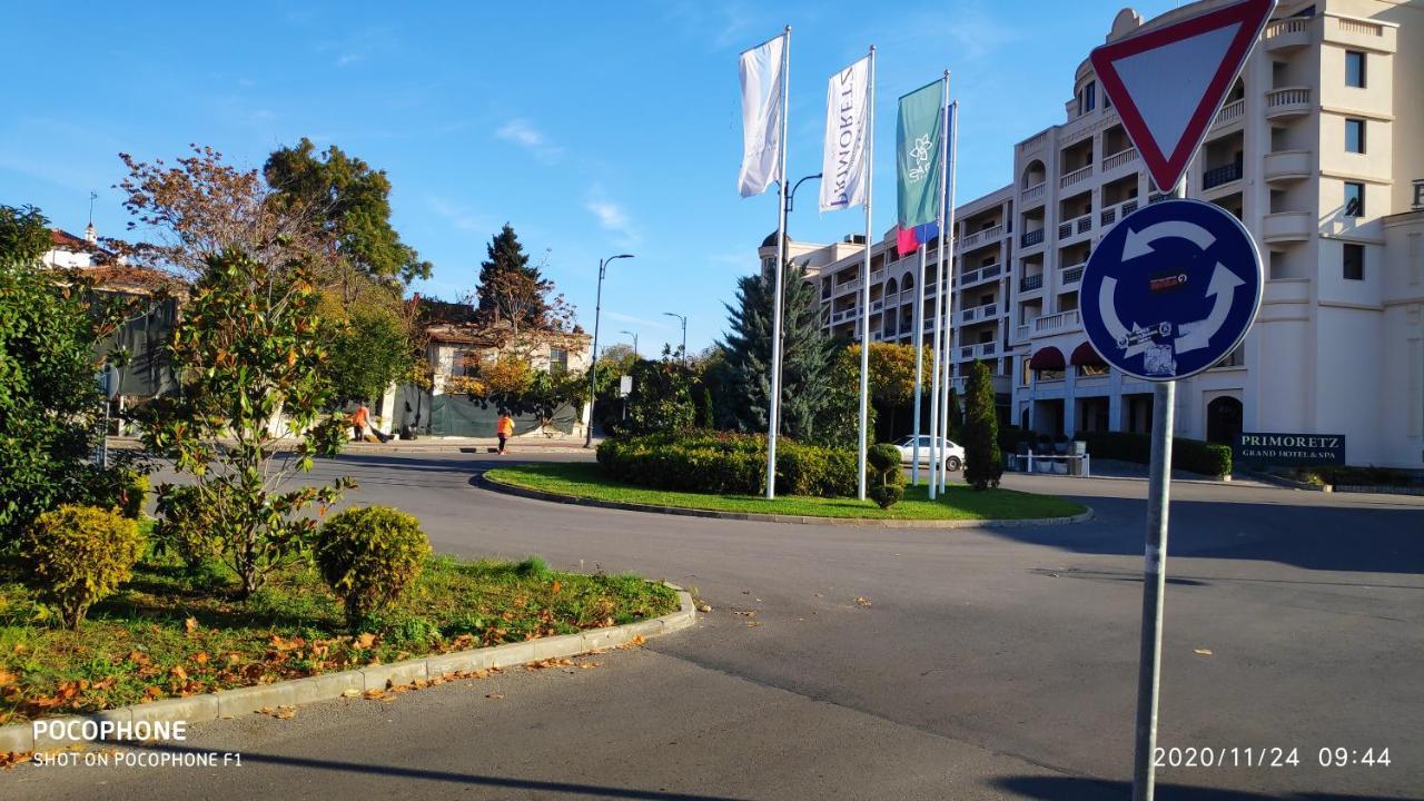 Unique Location Apartment With Parking Burgas Zewnętrze zdjęcie