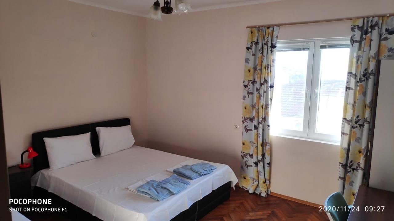 Unique Location Apartment With Parking Burgas Zewnętrze zdjęcie