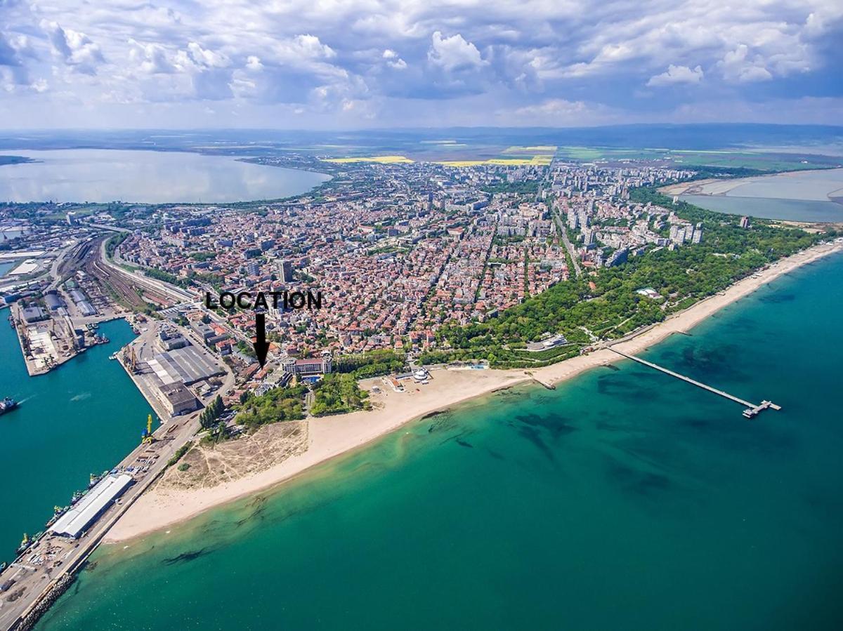 Unique Location Apartment With Parking Burgas Zewnętrze zdjęcie